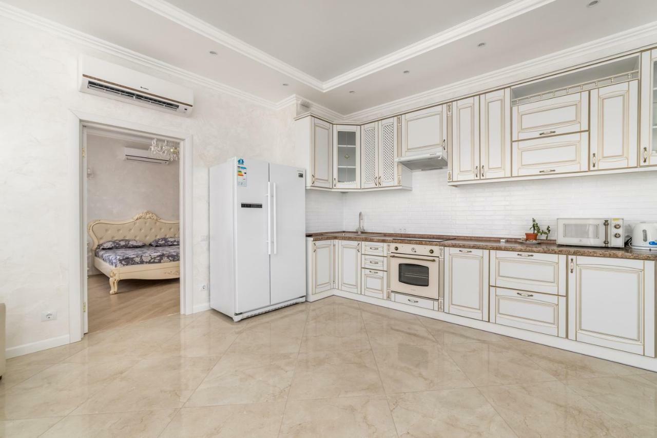 Vip Level Sea View Apartment オデッサ エクステリア 写真
