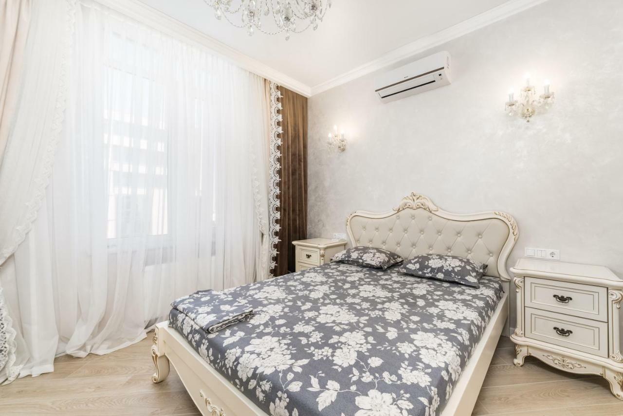 Vip Level Sea View Apartment オデッサ エクステリア 写真