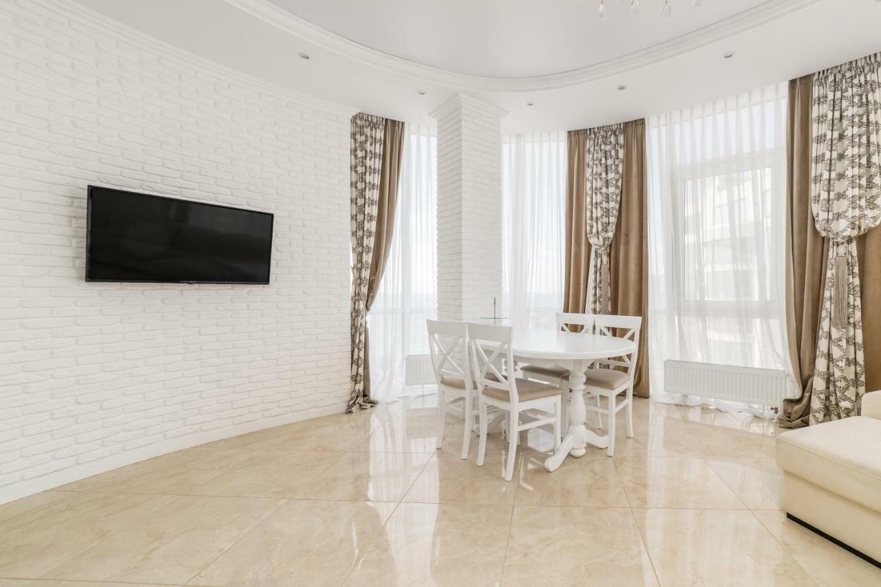 Vip Level Sea View Apartment オデッサ エクステリア 写真
